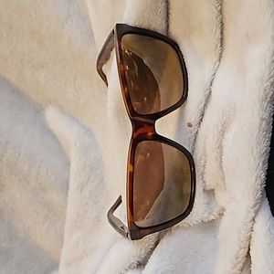 Maui Jim Cruzem Polarized Sunglasses - like new!